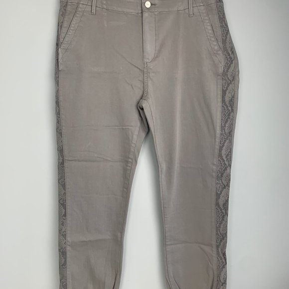 NEW PAIGE Mayslie Jogger Gray Snakeskin Accent Women's 34 w Defect - Picture 1 of 10